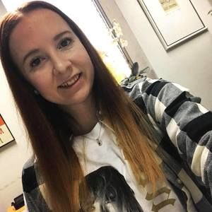 Meet your Posher, Alexis